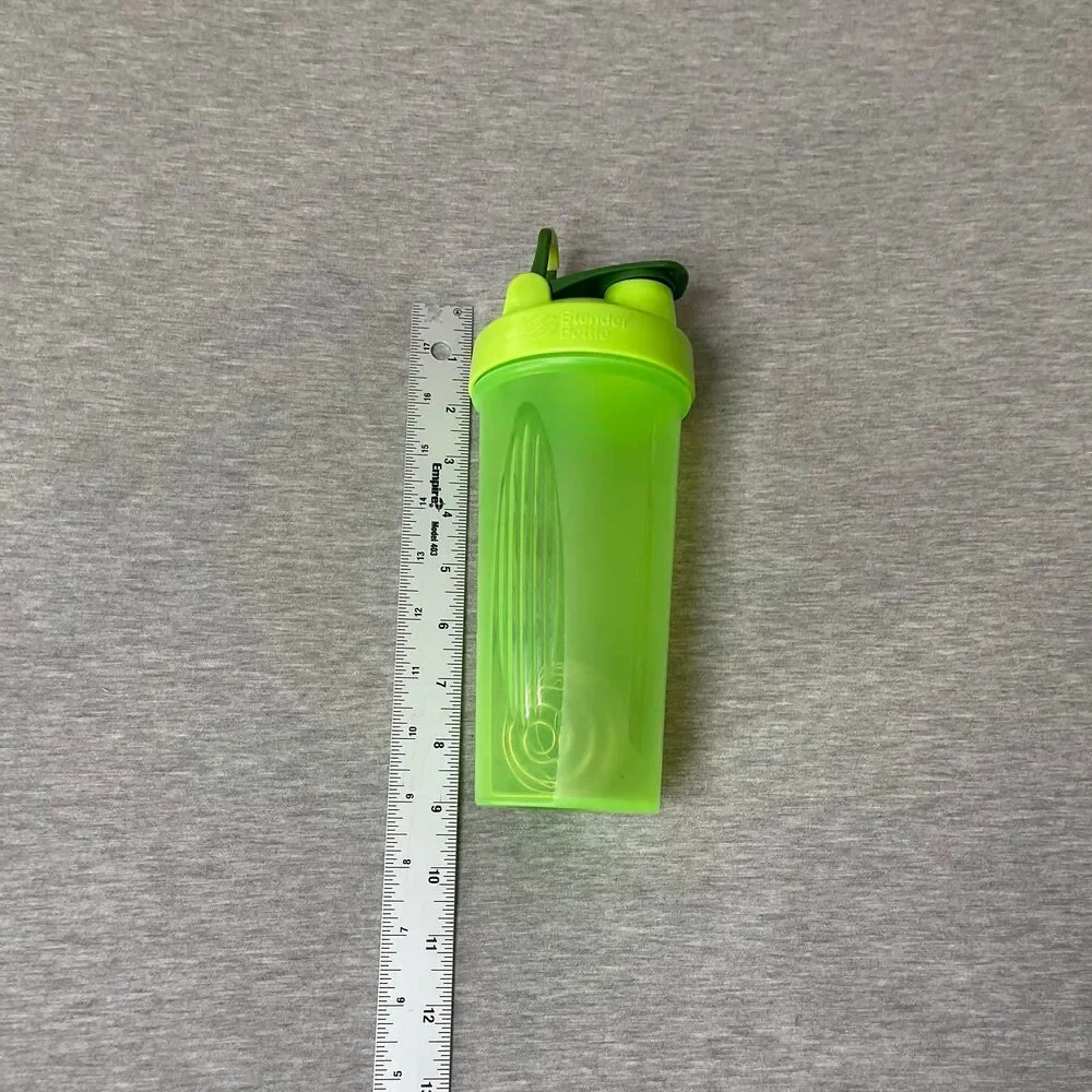 BlenderBottle Classic V2 Avo Cardio Avocado 28 Oz Shaker Bottle
